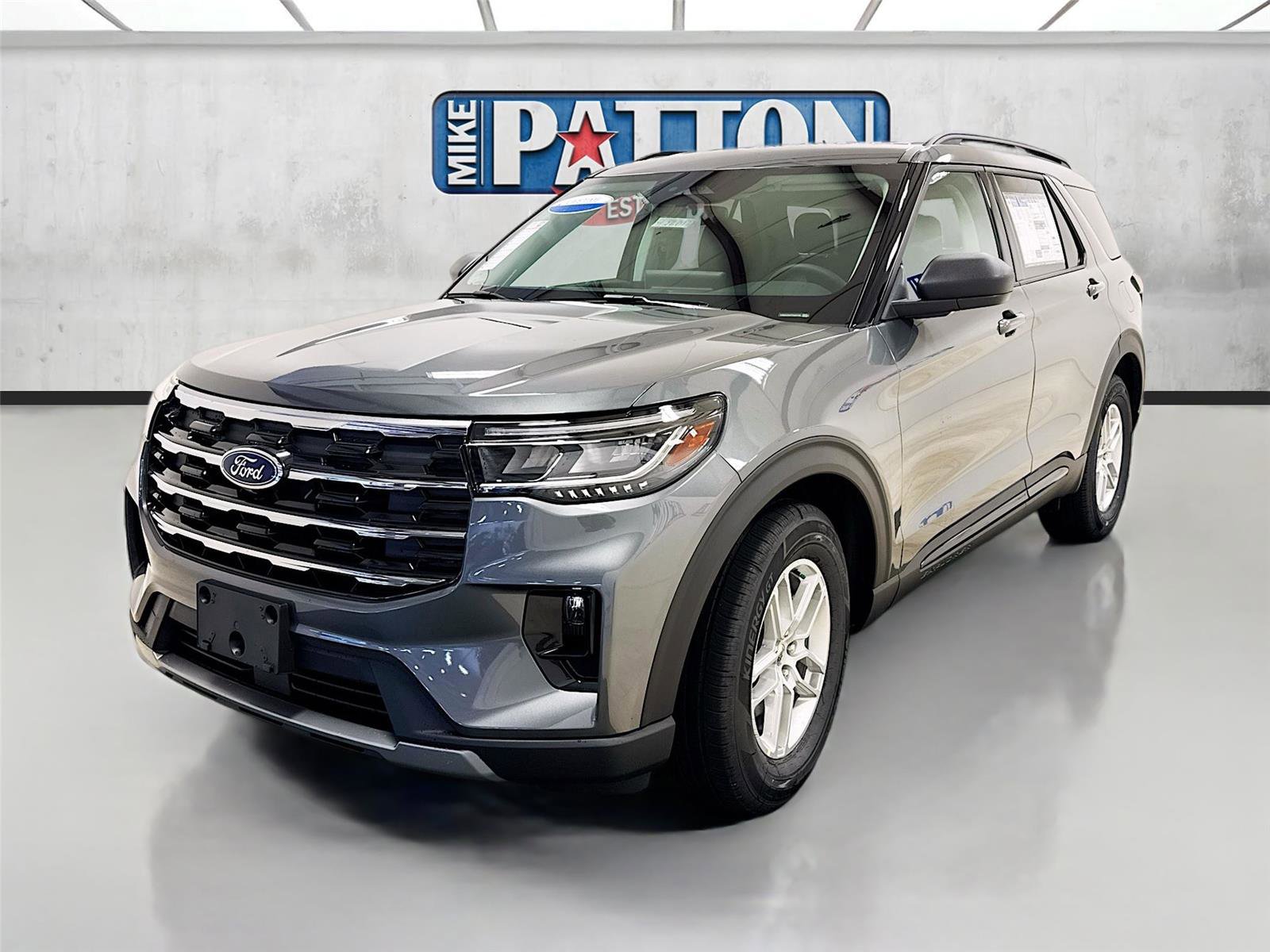 New 2026 Ford Explorer Active w/ Active Comfort Package image 3