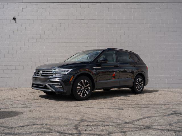 Used 2023 Volkswagen Tiguan S FWD image 1