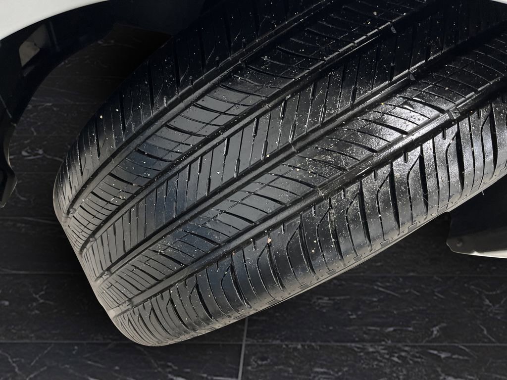 Used 2025 Volkswagen Jetta SEL image 34