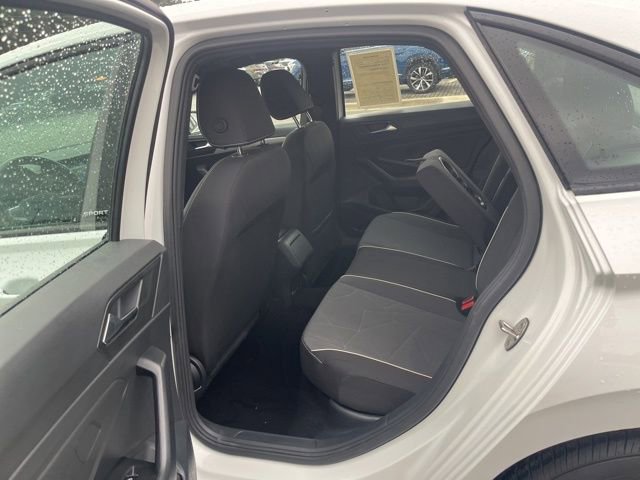 Certified 2025 Volkswagen Jetta Sport image 27