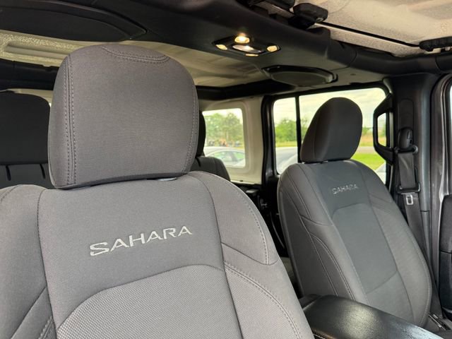 Used 2020 Jeep Wrangler Unlimited Sahara AWD/4WD image 24