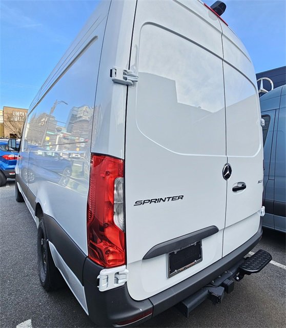 New 2025 Mercedes-Benz Sprinter 2500 image 2