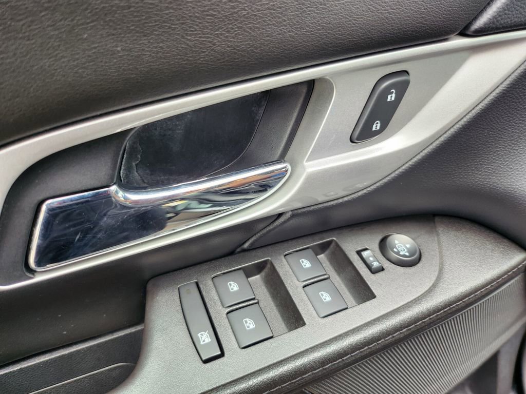 Used 2017 GMC Terrain SLT w/ Driver Alert Package I image 28