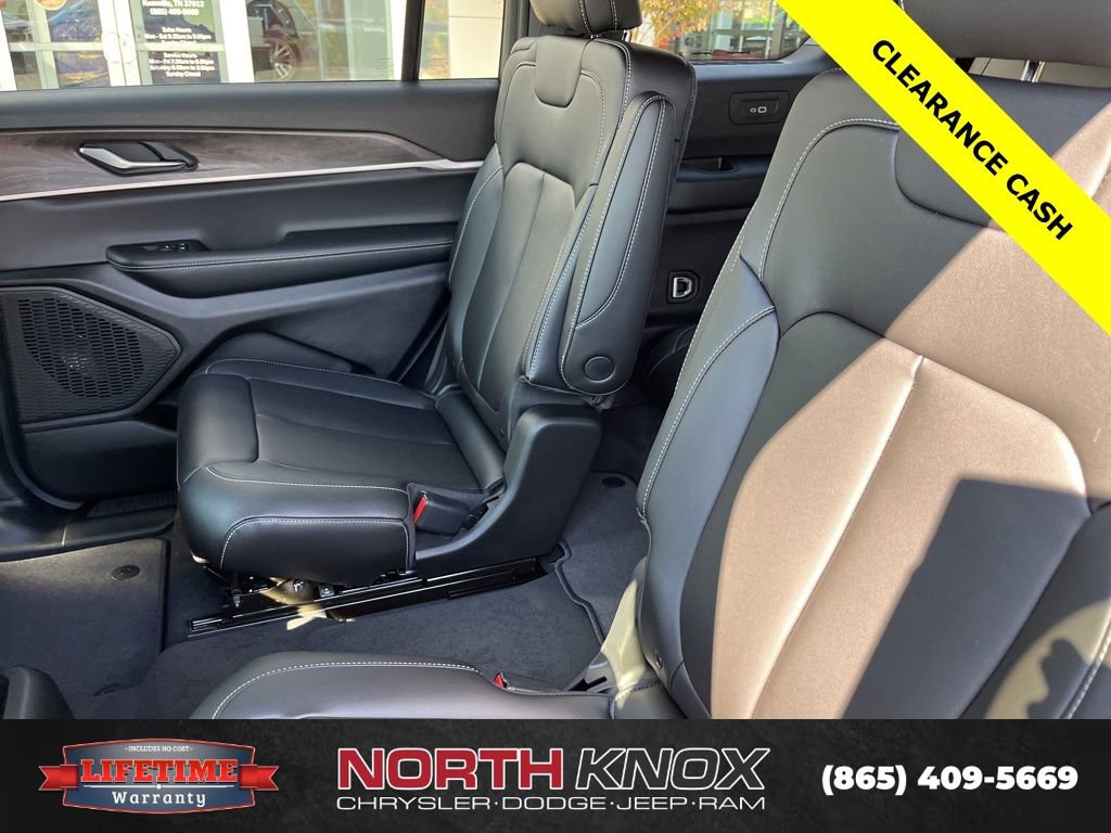 New 2025 Jeep Grand Cherokee L Limited image 16