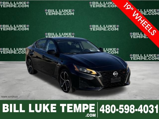 Used 2025 Nissan Altima 2.5 SR image 1