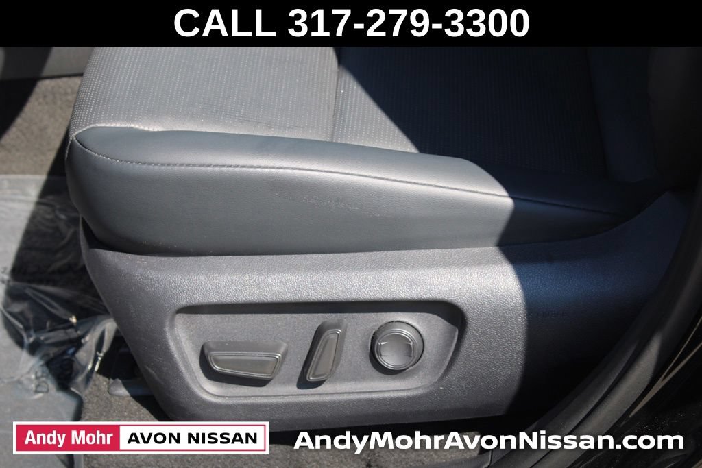 Used 2026 Toyota RAV4 XLE Premium AWD/4WD image 18