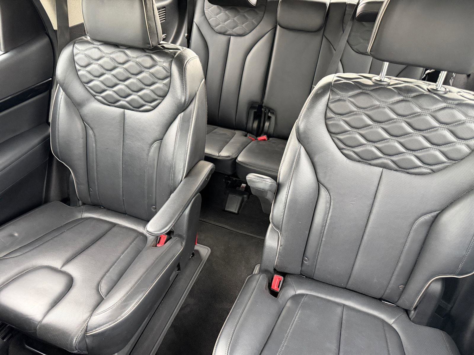 Used 2021 Hyundai Palisade Limited image 13