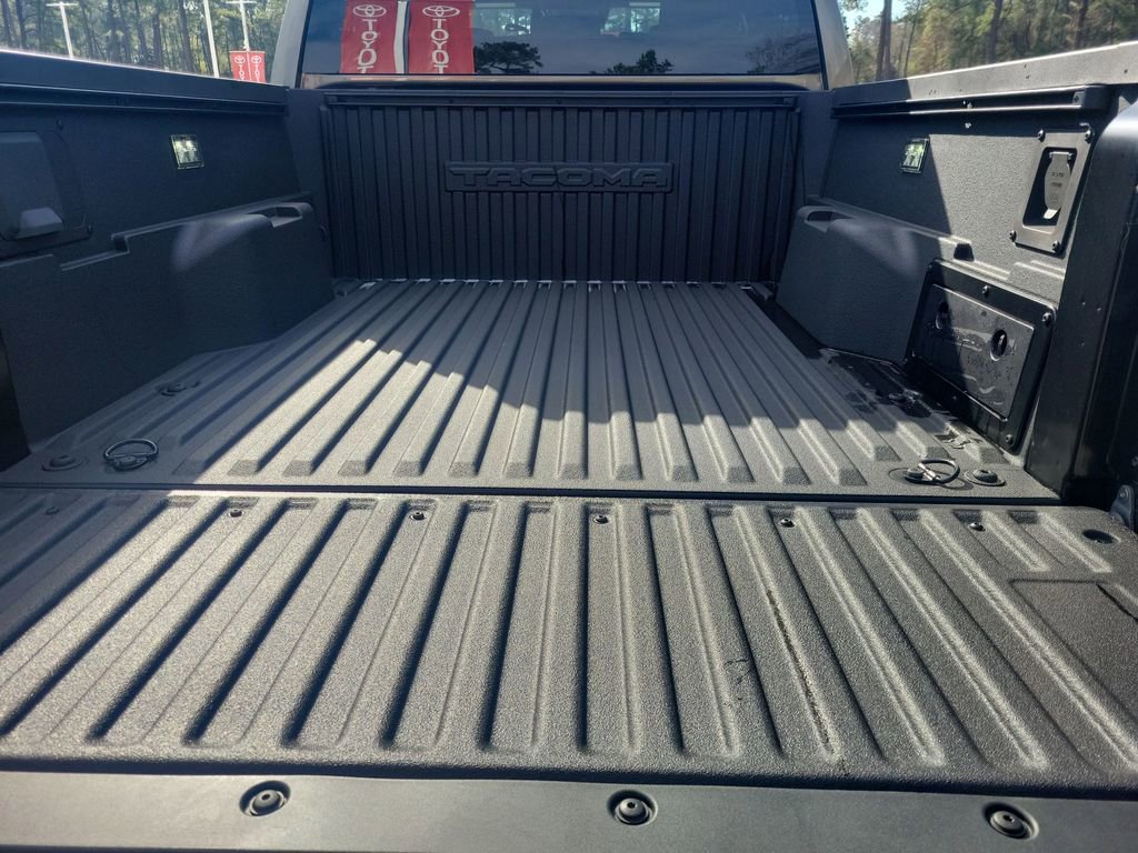 Certified 2025 Toyota Tacoma TRD Off-Road image 30
