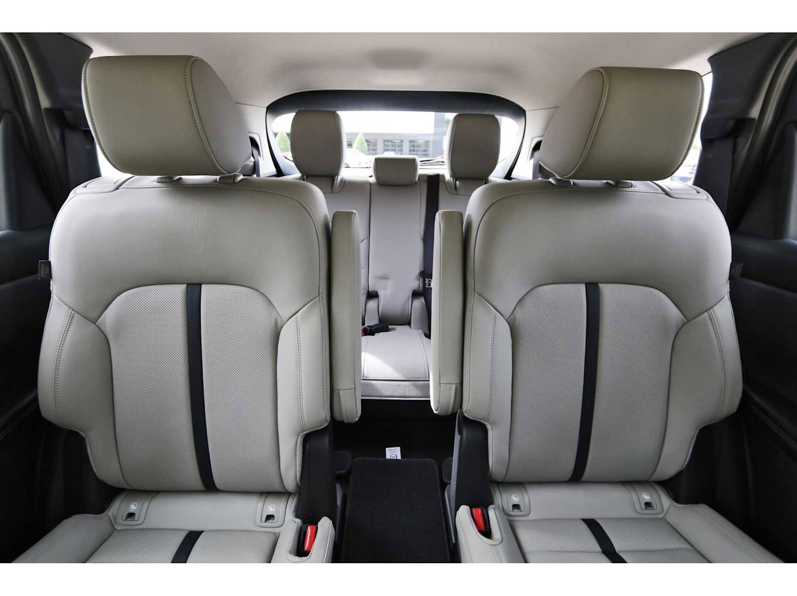 Used 2025 MAZDA CX-90 3.3 Turbo w/ Preferred Package image 11