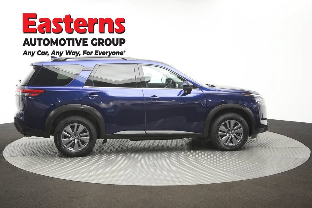 Used 2025 Nissan Pathfinder SV FWD image 45