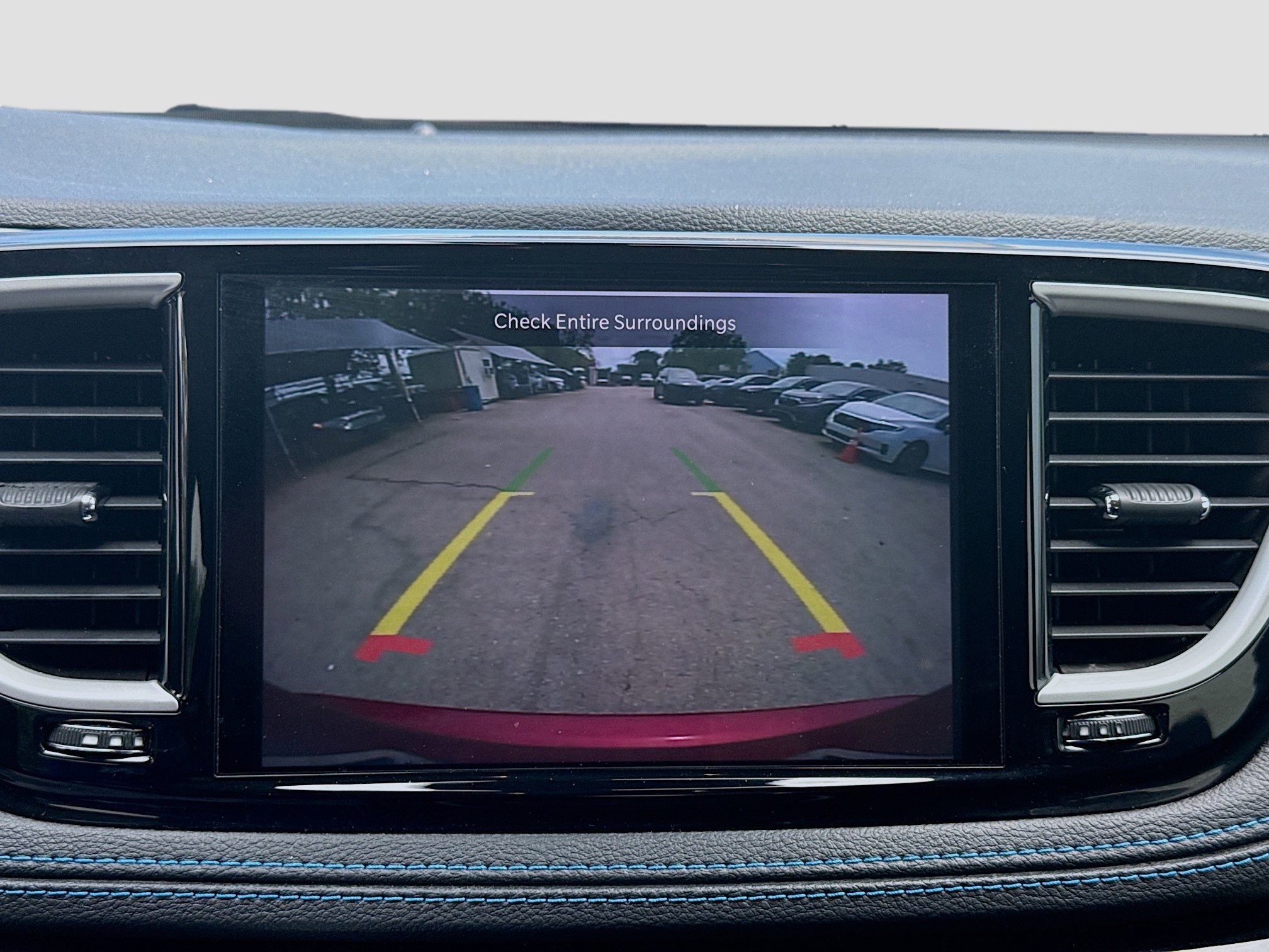 Used 2021 Chrysler Pacifica Touring w/ Cold Weather Group image 11