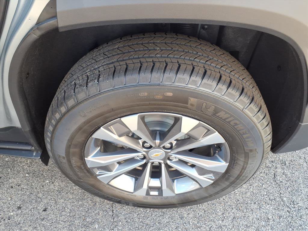 New 2026 Chevrolet Equinox LT w/ Convenience Package II image 8