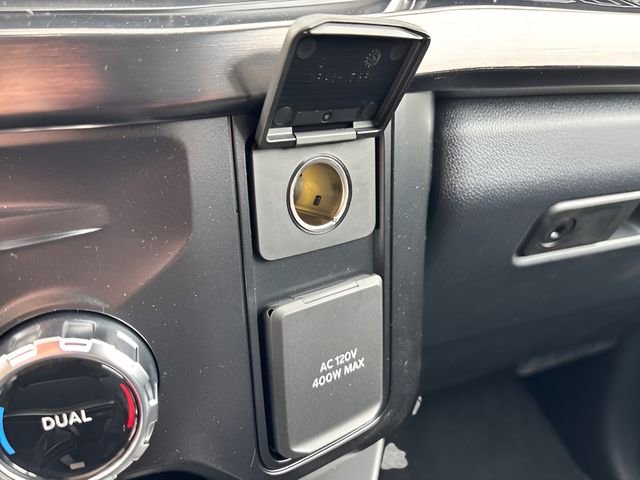 New 2026 Ford F250 Lariat image 32