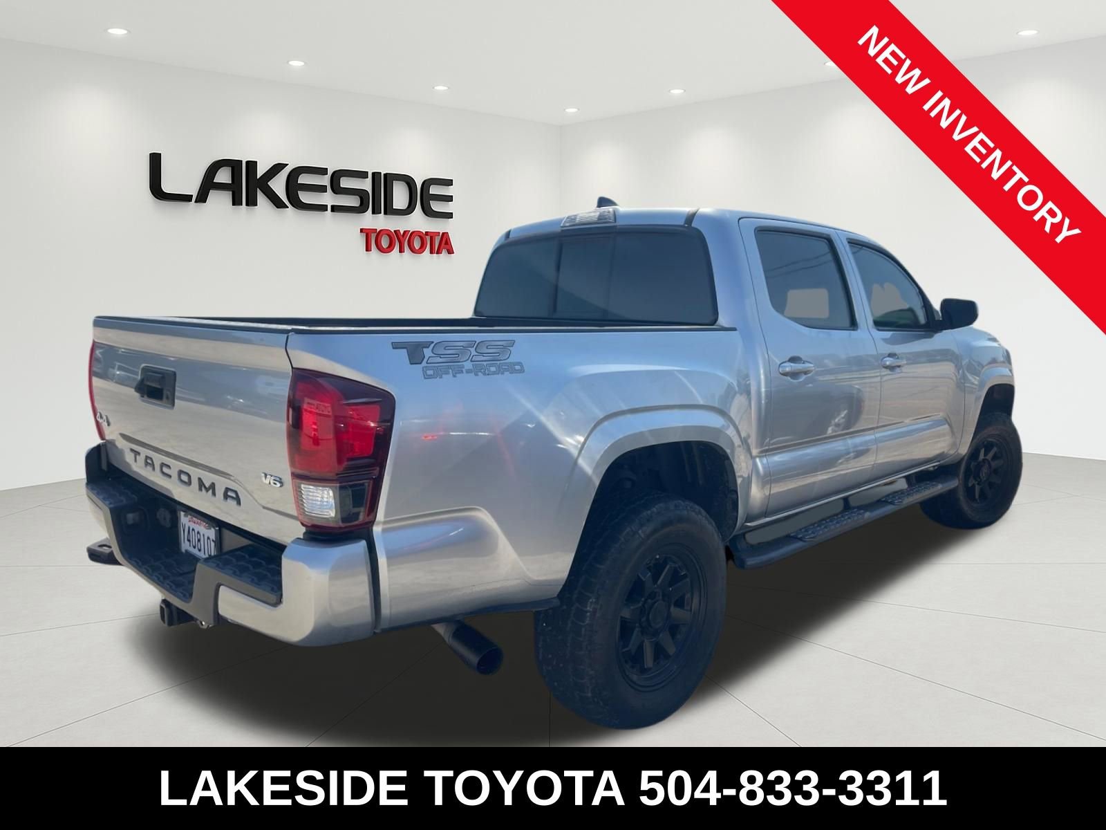 Used 2023 Toyota Tacoma SR image 6