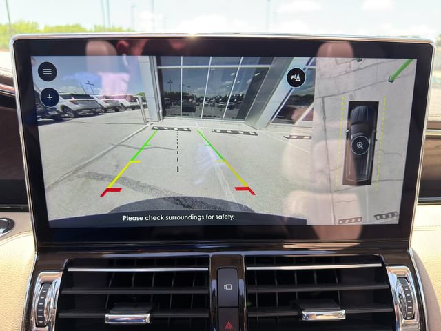 Used 2024 Lincoln Navigator Premiere AWD/4WD image 35