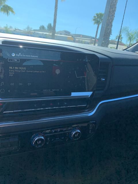 Used 2025 GMC Sierra 3500 SLE w/ SLE Convenience Package image 18