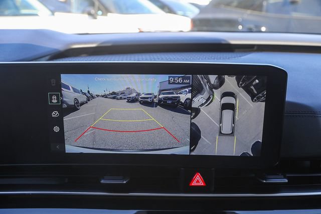 Used 2025 Kia Carnival SX Prestige image 25