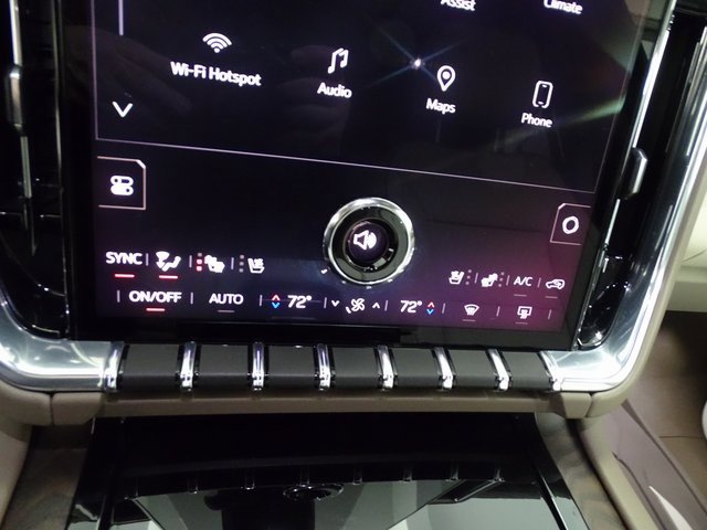 Certified 2025 GMC Yukon Denali w/ Denali Reserve Package image 13