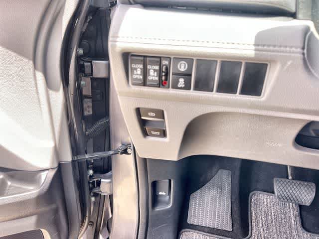 Certified 2024 Honda Odyssey EX image 29