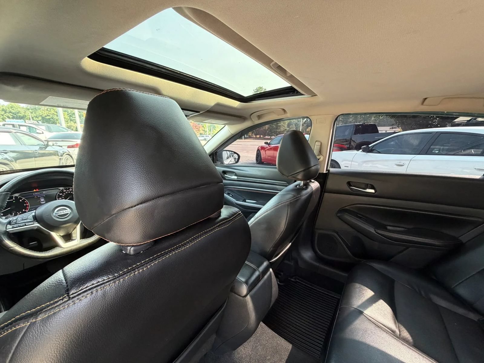 Used 2019 Nissan Altima 2.5 SR w/ SR Premium Package AWD/4WD image 18
