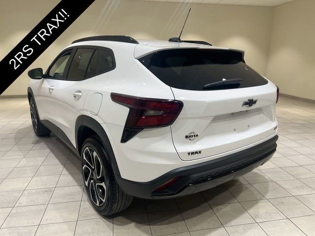 Certified 2025 Chevrolet Trax RS image 3