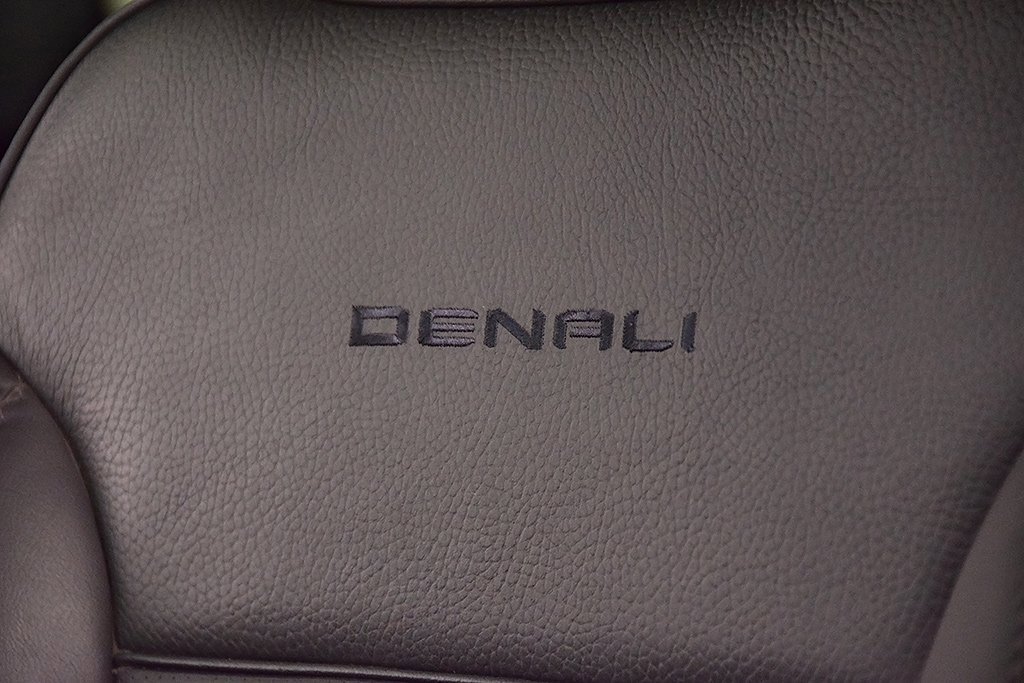 Used 2025 GMC Sierra 2500 Denali w/ Denali Reserve Package image 32