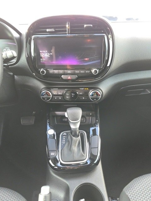 Certified 2023 Kia Soul S image 20