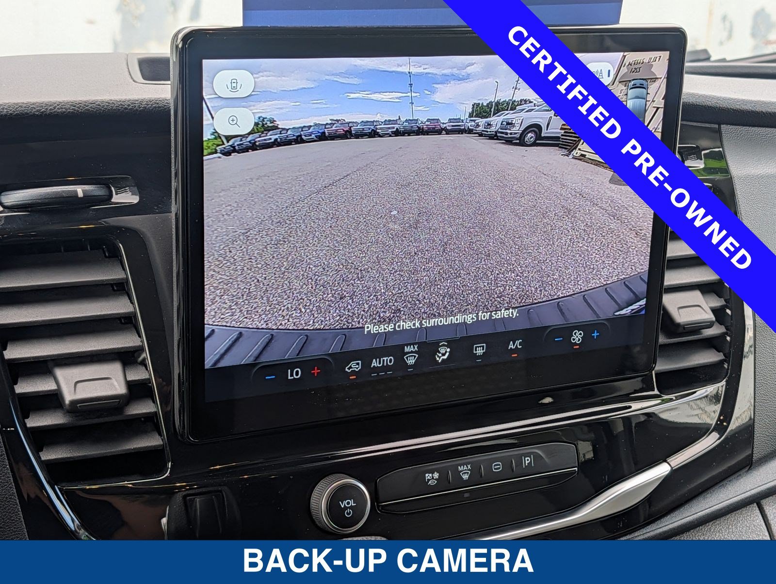 Certified 2024 Ford Transit 350 XLT RWD image 28