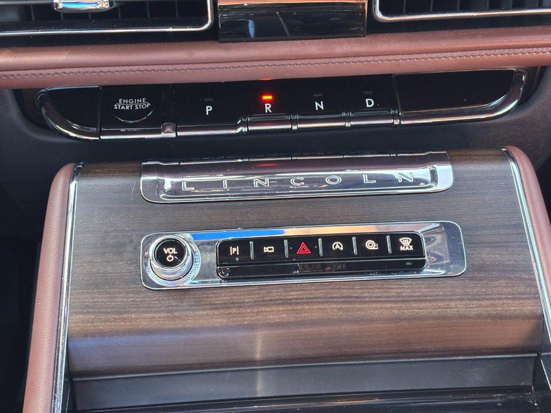 Used 2025 Lincoln Aviator Reserve w/ Equipment Group 201A AWD/4WD image 23