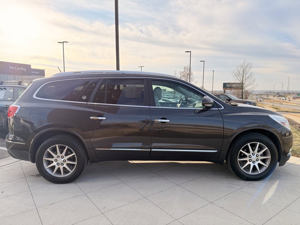 Used 2016 Buick Enclave Leather image 6