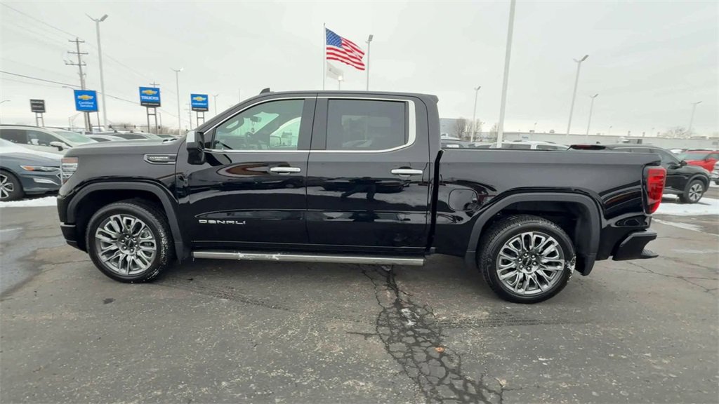 Used 2024 GMC Sierra 1500 Denali Ultimate image 5