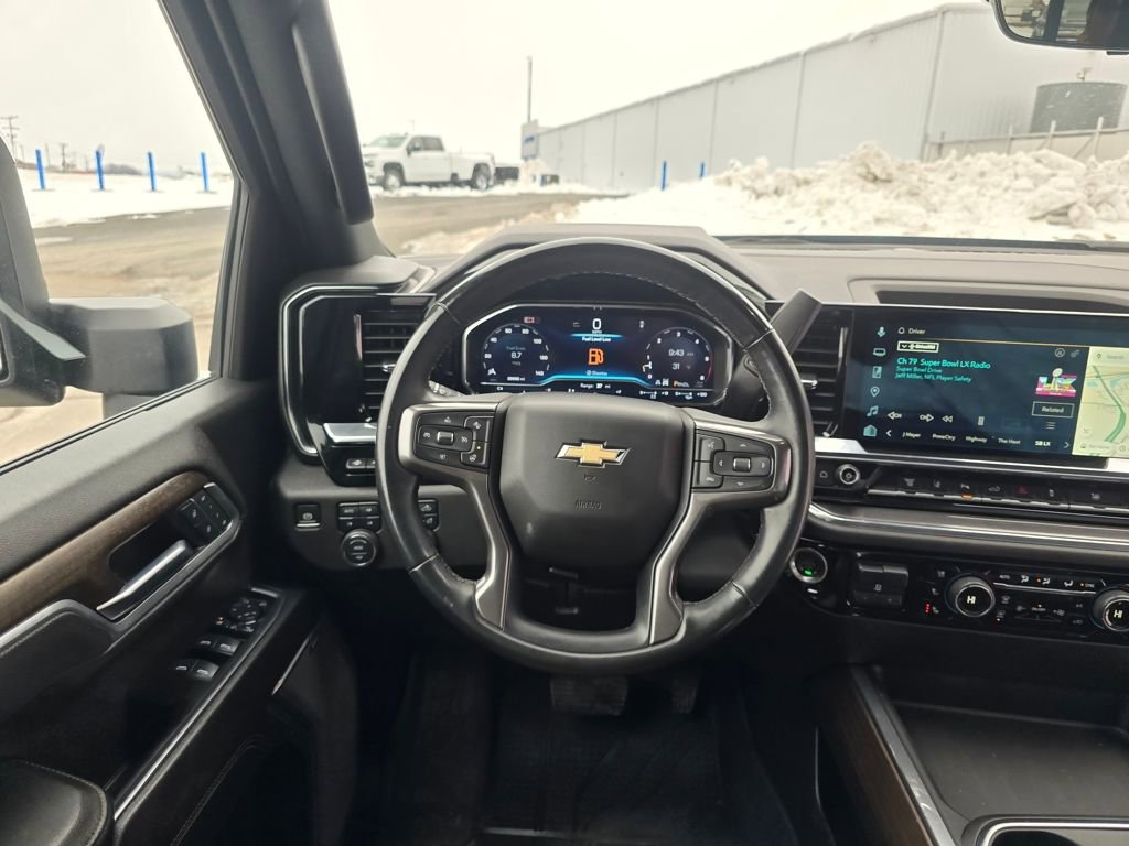 Used 2025 Chevrolet Silverado 2500 High Country w/ High Country Premium Package image 2