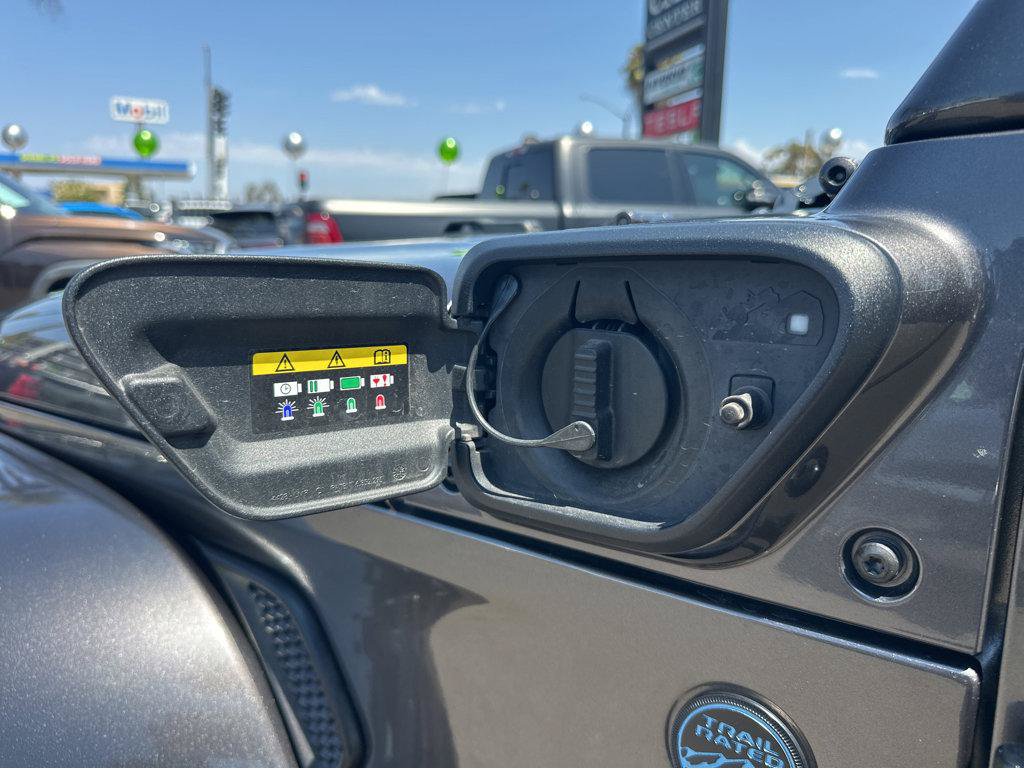 Used 2021 Jeep Wrangler Unlimited Sahara AWD/4WD image 31