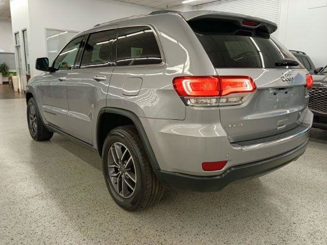 Used 2019 Jeep Grand Cherokee Limited AWD/4WD image 7