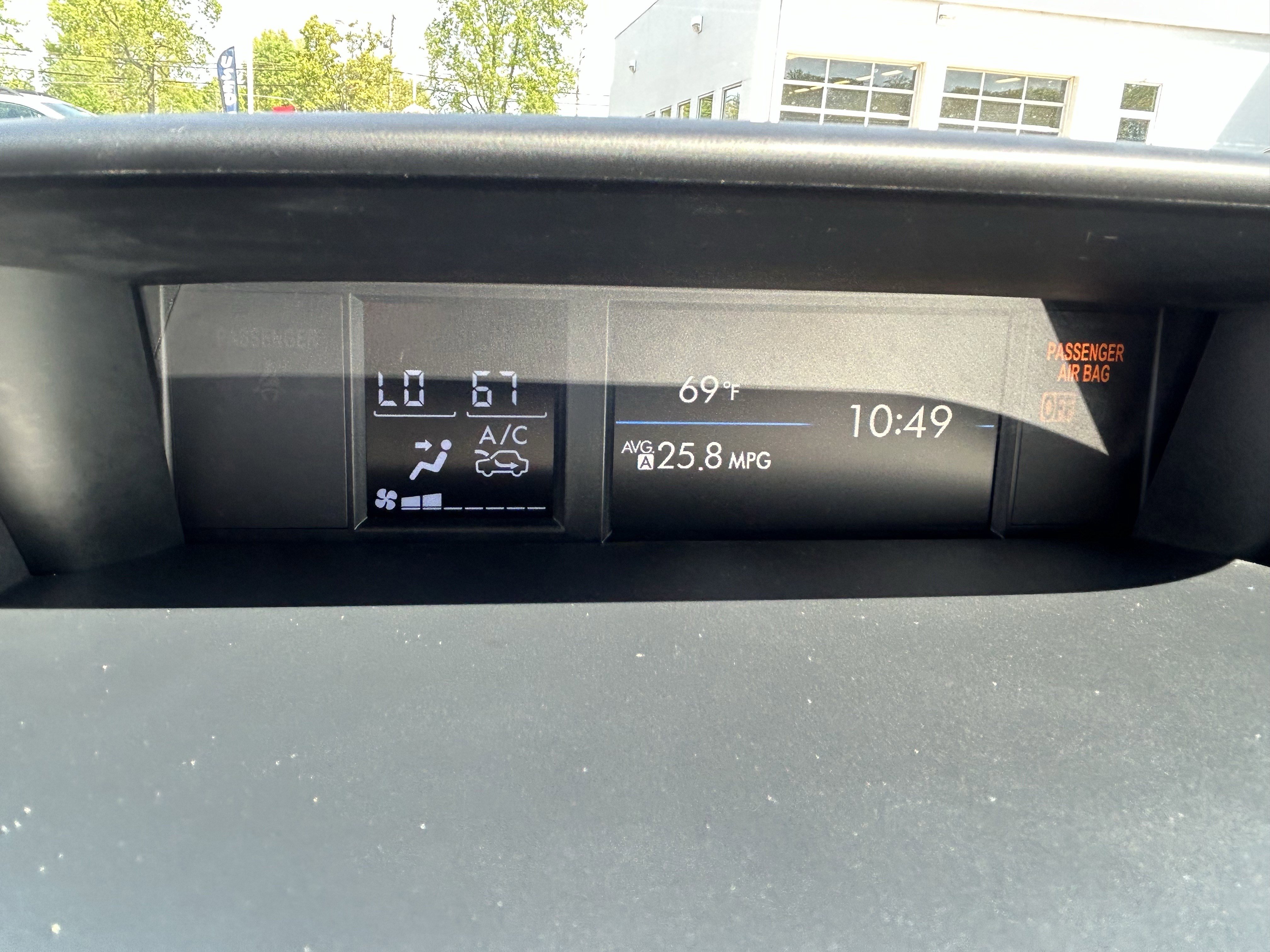 Used 2015 Subaru Forester 2.5i Touring w/ Eyesight & Navigation System AWD/4WD image 12