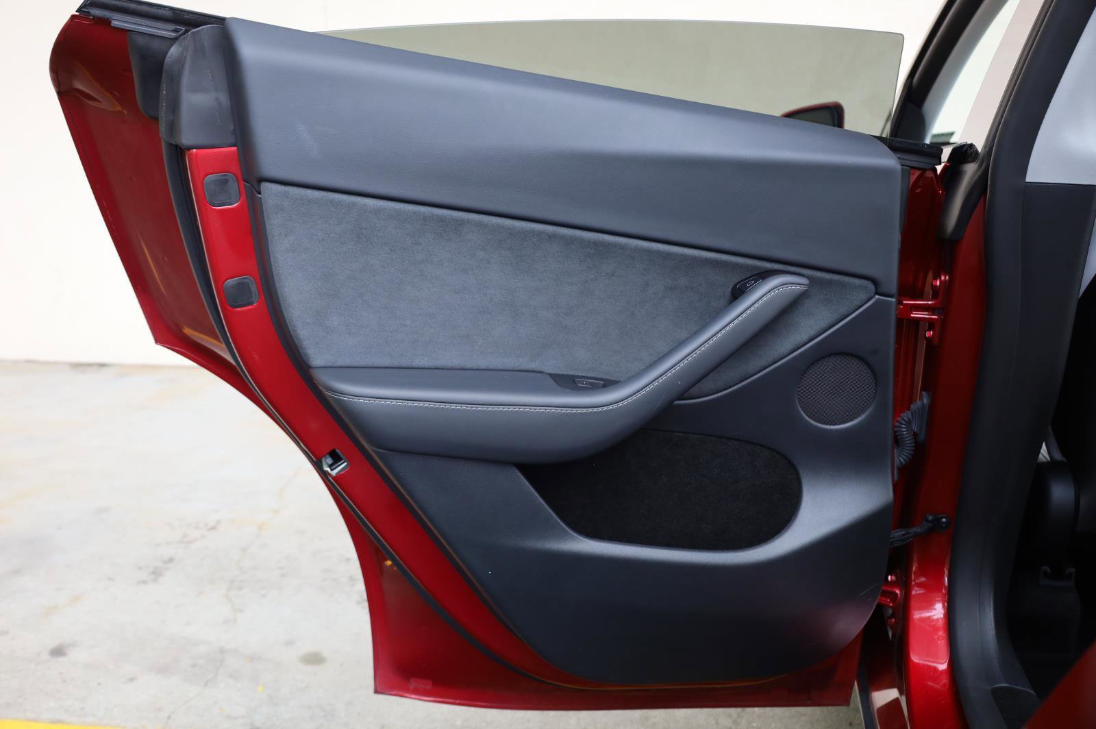 Used 2024 Tesla Model Y Long Range RWD image 18