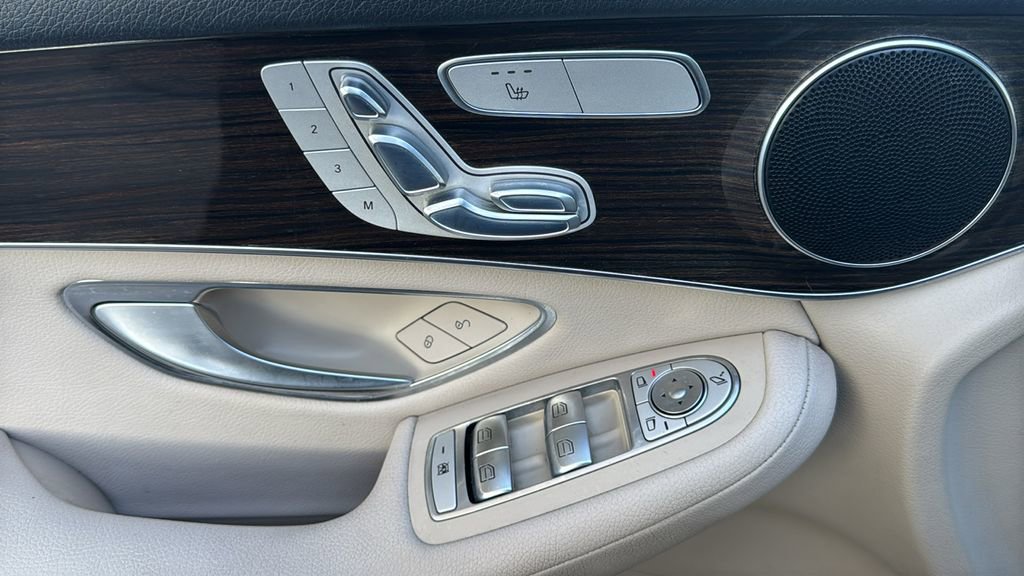 Used 2017 Mercedes-Benz GLC 300 GLC 300 image 19