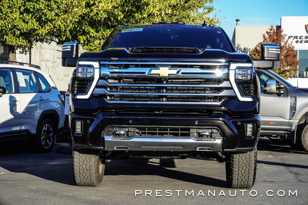 Used 2025 Chevrolet Silverado 3500 High Country w/ Technology Package image 20
