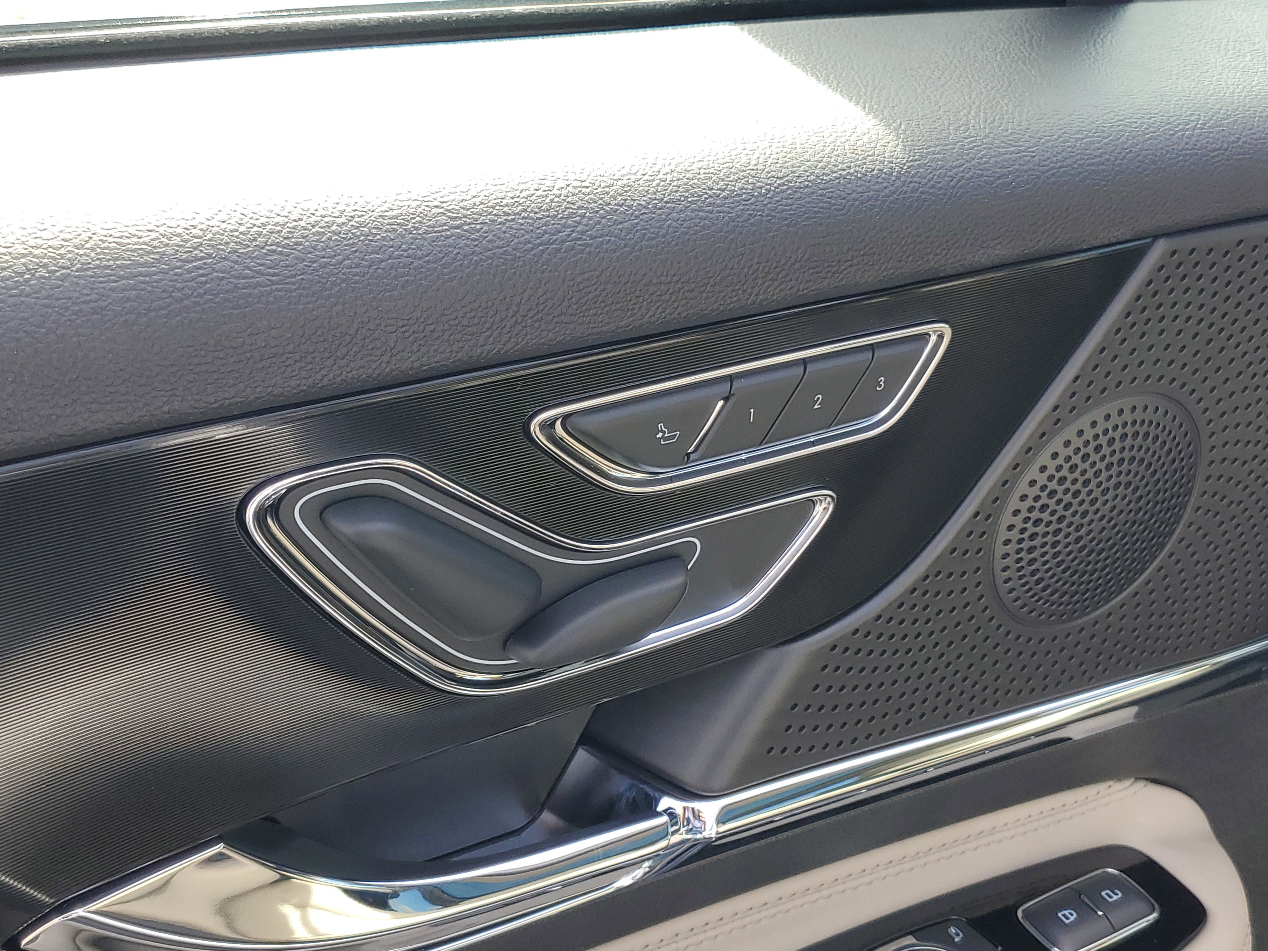 New 2026 Lincoln Corsair Reserve w/ Jet Appearance Package image 9