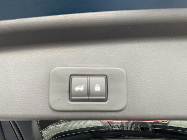 New 2026 Nissan Murano Platinum image 16