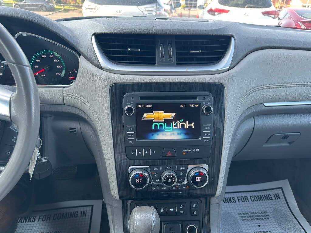 Used 2016 Chevrolet Traverse LT AWD/4WD image 16