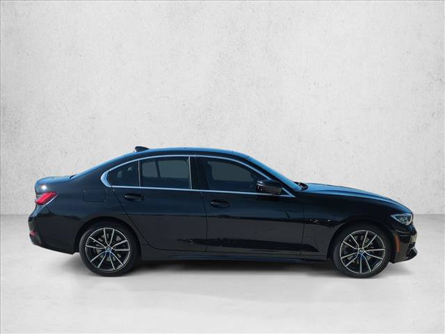 Used 2019 BMW 330i xDrive Sedan w/ Premium Package AWD/4WD image 4