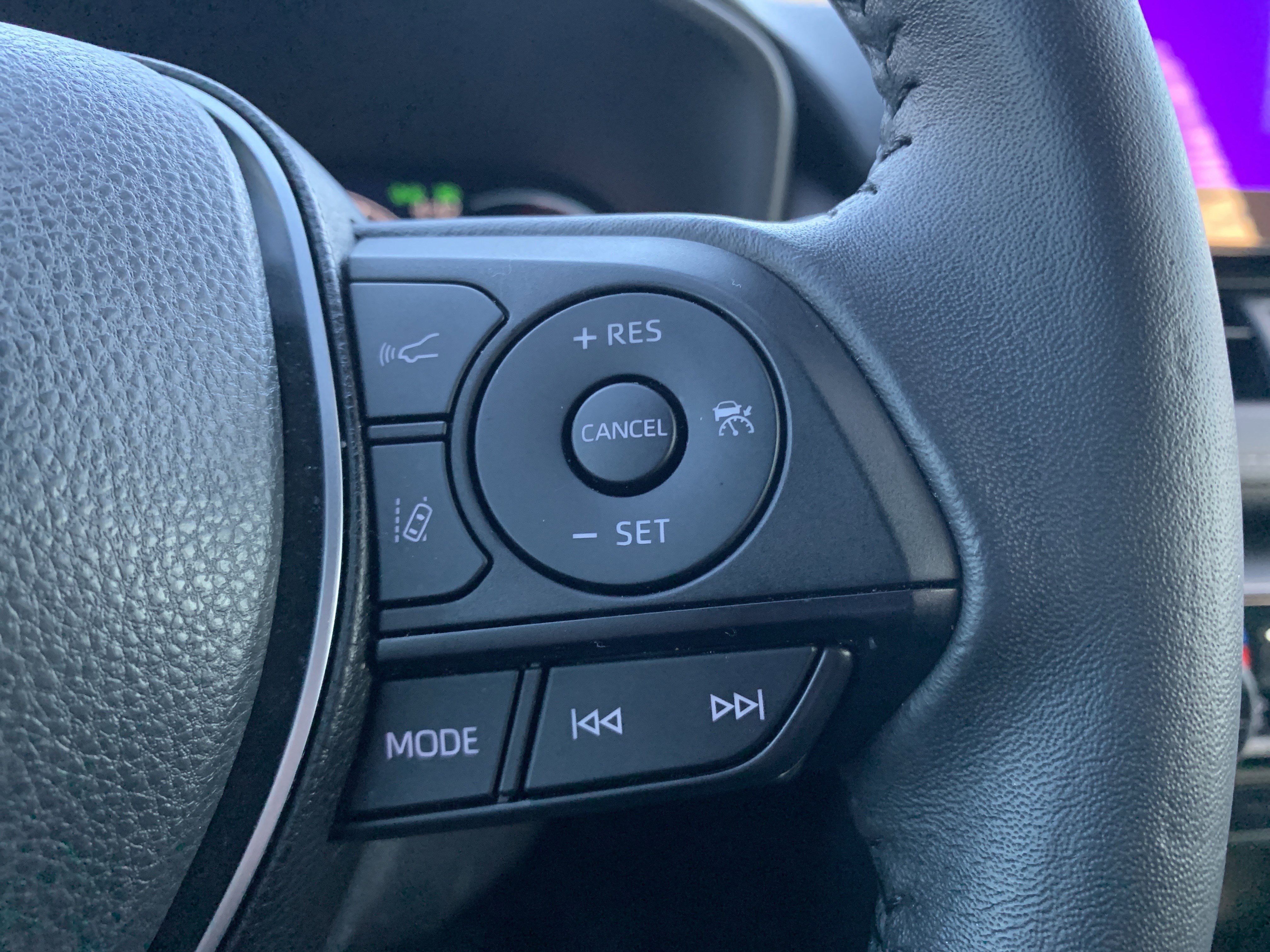 Used 2024 Toyota RAV4 XLE Premium image 20