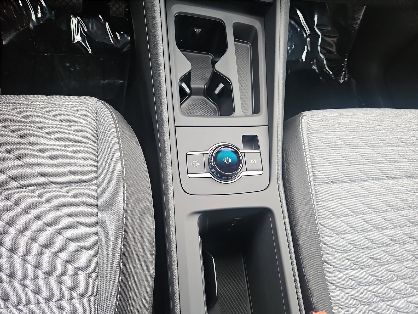 New 2026 Volkswagen Tiguan S image 21