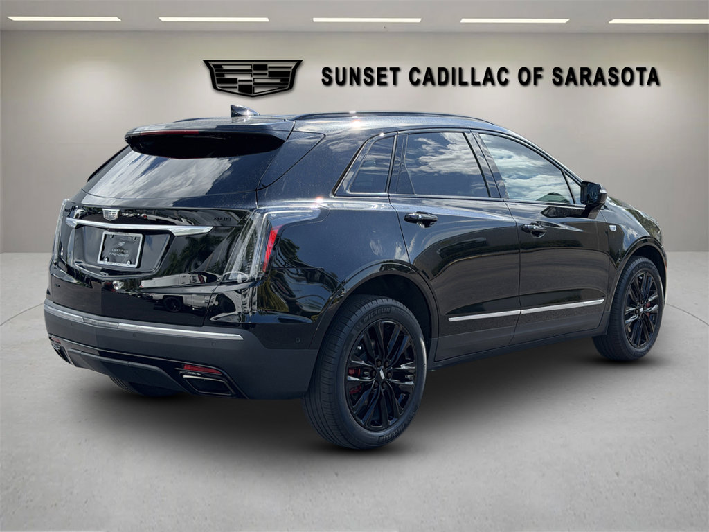Certified 2023 Cadillac XT5 Sportv w/ Technology Package AWD/4WD image 7