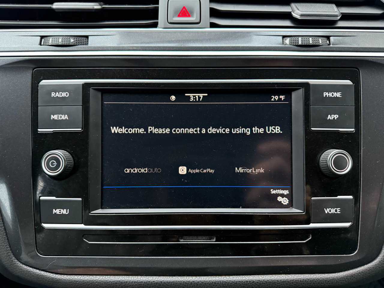 Used 2021 Volkswagen Tiguan S image 12