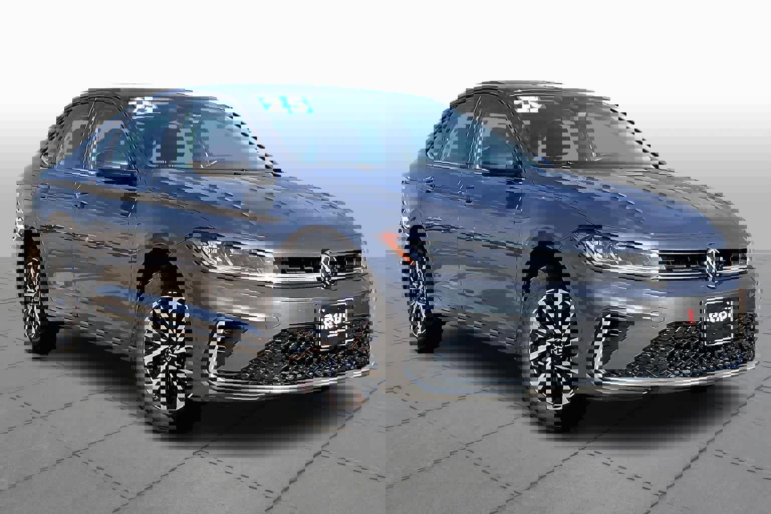 Used 2025 Volkswagen Jetta S image 4