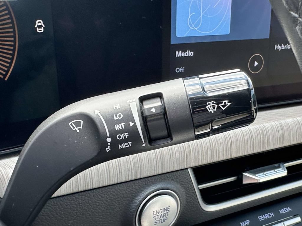 Certified 2025 Hyundai Sonata SEL FWD image 29