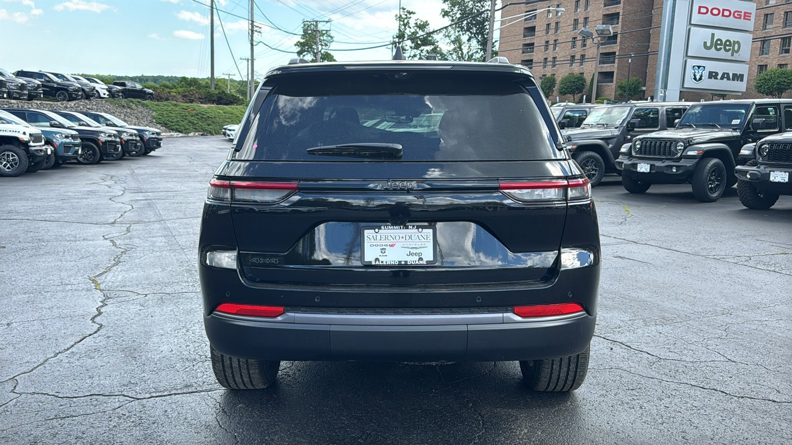 New 2026 Jeep Grand Cherokee Limited AWD/4WD image 7