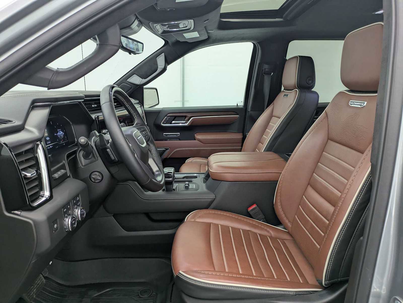 Used 2025 GMC Sierra 1500 Denali Ultimate image 18